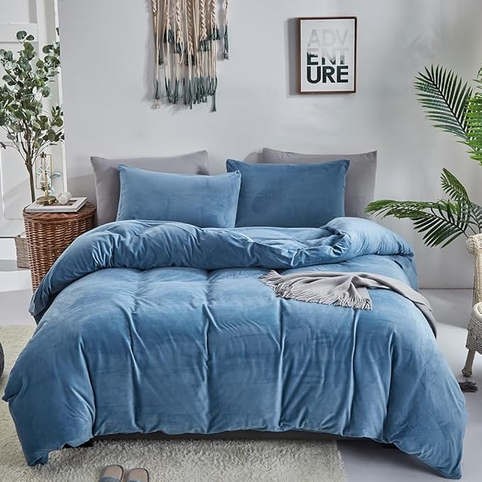 CLOTHKNOW Blue Fluffy Queen Comforter Set Velvet Bedding Comforter Sets Soft Grayish Blue Comforter with 2 x Pillow Cases