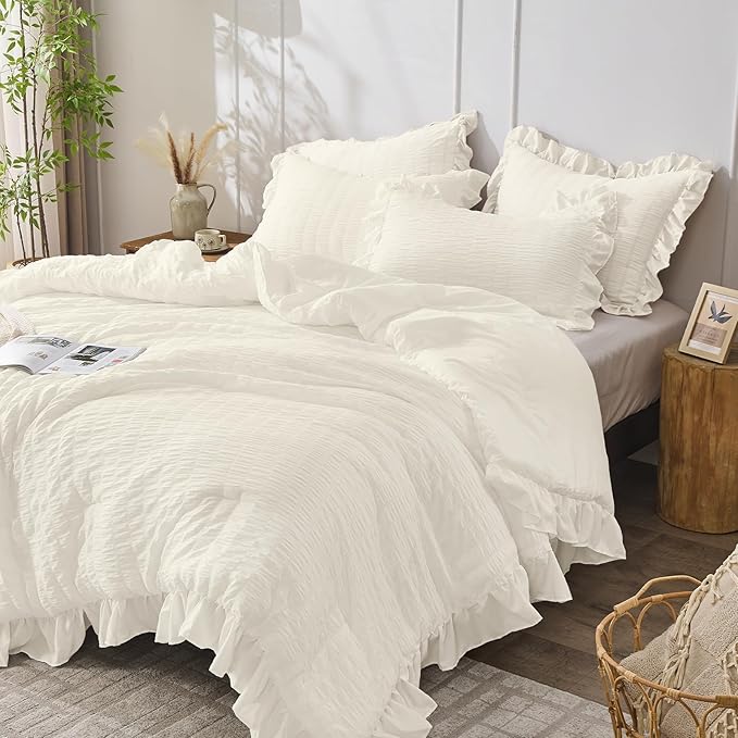 JOLLYVOGUE Ivory King Comforter Set, 3 Pieces Seersucker Comforters King Size, Lightweight & Fluffy Bedding Sets King for All Season with 1 Ruffle Comforter and 2 Ruffle Pillowshams