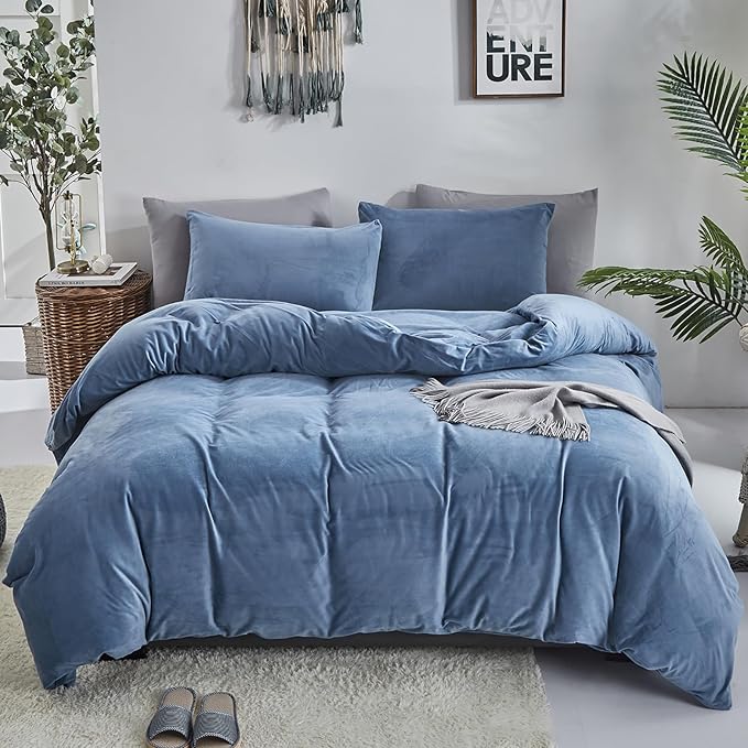 Luxlovery Blue Velvet Comforter Set King Lake Blue Flannel Plush Bedding Set Winter Thick Warm Solid Haze Blue Quilts Blanket Soft Heavyweight Comforter Set for King Bed