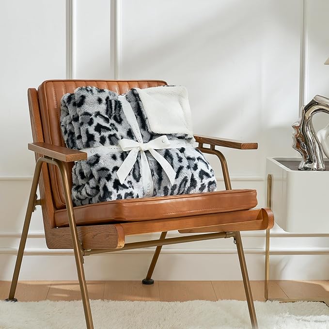 Cozy Bliss Luxury Faux Fur Throw Blanket Leopard Print, Non Shedding Double Sided Sherpa Blankets Super Soft Fluffy Thick Warm Throws Home Decor for Couch Bed Sofa Women,50"*60"Inches Snow Leopard