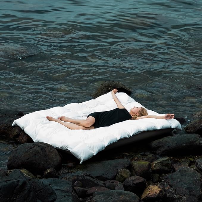 Luxury White Down Fiber Comforter Oversized King Size - Down Fiber Duvet Core for All Seasons - Hotel Collection Medium Warmth Duvet Insert - Fluffy and Cozy (120 X 98”)