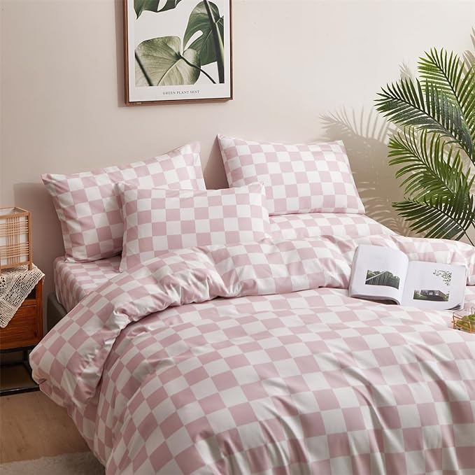 CLOTHKNOW Pink Plaid Comforter Set California King 3Pcs Pink White Bedding Comforter Sets Checker Comforter Soft Grid Comforter Sets Cal King