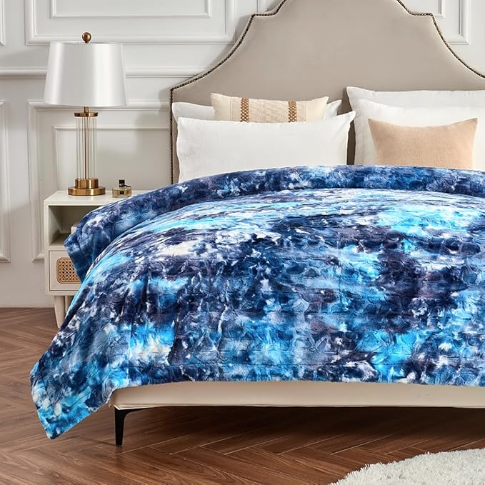 Krifey Oversized Blue Faux Fur Blanket, Super Soft Cozy Blanket, Luxury Fluffy Throw Blanket Fuzzy Bed Throw Tie Dye Blue 60" x 80"
