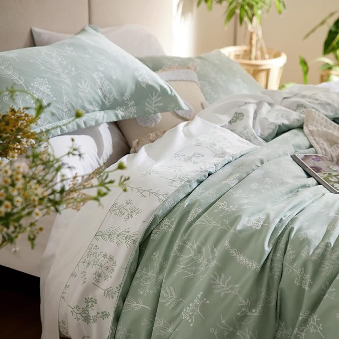 Bedsure Oversized Queen Comforter Set - Sage Green Bed Set, 3 Pieces Cute Floral Bedding, 1 Soft Reversible Botanical Flowers Comforter and 2 Pillow Shams