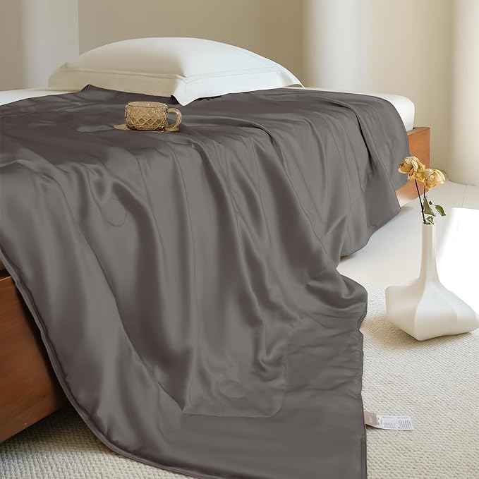 THXSILK Silk Blanket, 100% Mulberry Silk Cooling Throw, Soft and Lightweight Blanket for Bedroom, Sofa, Travel, All-Season (Charcoal, King)