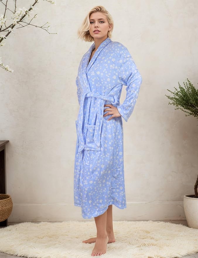 Women Fleece Floral Fruit Print Bathrobe Soft Flannel Lounge Robe Cute Fall Robe Lightweight Warm Gown with Belt