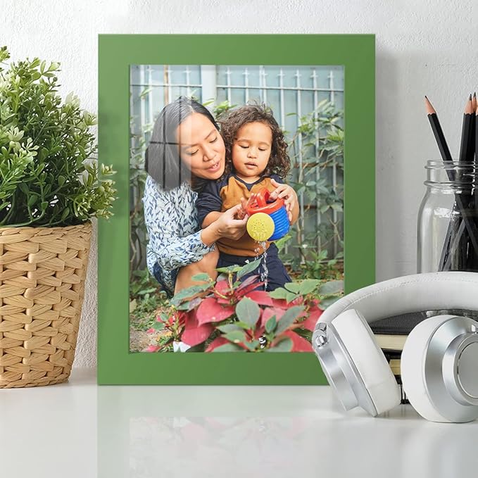 Renditions Gallery 6x8 inch Picture Frame High-end Modern Style, Made of Solid Wood and High Definition Glass Ready for Wall and Tabletop Photo Display, Green Frame