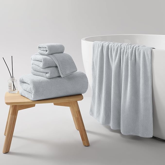 REDKISS 6 Piece Premium Towel Set, 2 Bath, 2 Hand, and 4 Wash Cloths, Ultra-Fiber Coral Fleece, Highly Absorbent Towels for Bathroom, Gym, Hotel, and Spa, Ideal for Everyday use, Light Grey