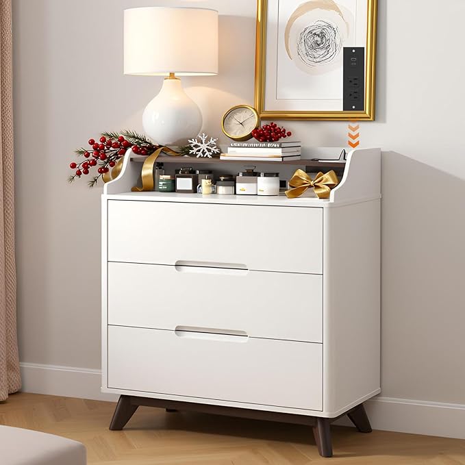 3 Drawer Dressers for Bedroom, 32" Large Wood Storage Dresser & Chest of Drawers with Charging Station, Wide Modern Dressers with 3 Drawer Storage Organizer for Bedroom Living Room Closet, White