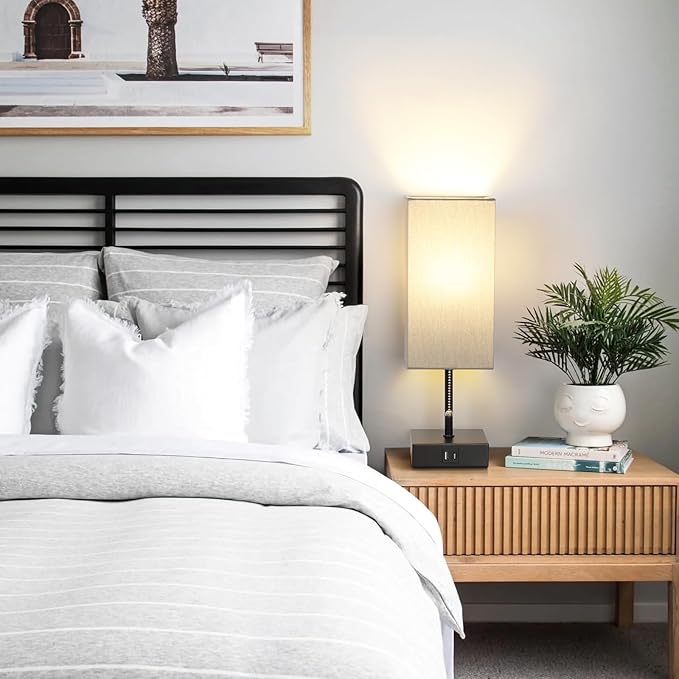 GGOYING Bedside Table Lamp, Modern Nightstand Lamp with USB Charging Ports, Pull Chain, 2700K LED Bulb, Grey Fabric Shade for End Table Living Room Home Office Study Room