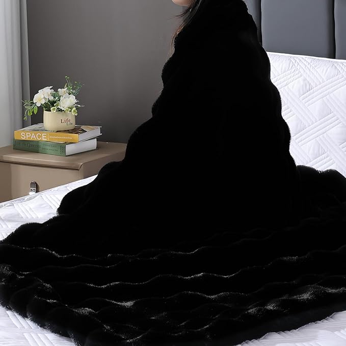 Black Faux Fur Thick Bed Soft Throw Blanket 60X80 for Couch Living Room Fluffy Bubble Faux Rabbit Fur Blanket Warm Bunny Blanket Home Decor 860 GSM