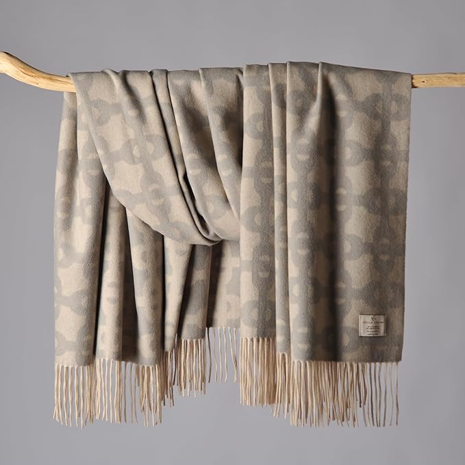 CUDDLE DREAMS Premium Cashmere Throw Blanket with Fringe, Luxuriously Soft (Chain Jacquard)