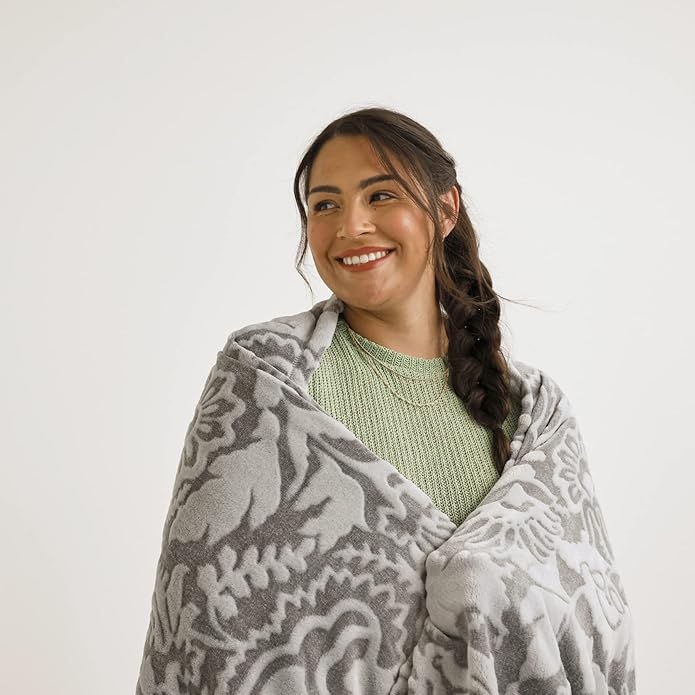 Vera Bradley Women's Fleece Plush Throw Blanket