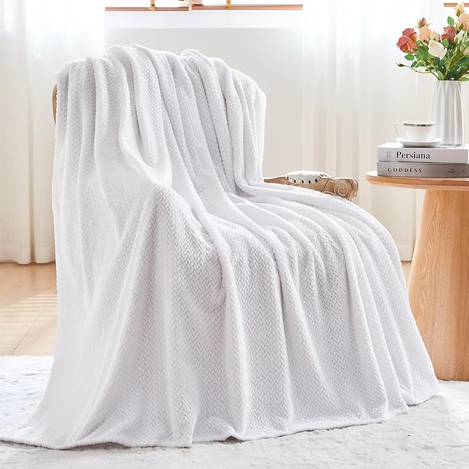 NEWCOSPLAY Super Soft King Blanket White Premium Silky Flannel Fleece Leaves Pattern Lightweight Bed Blanket All Season Use (White, King(90"x110"))