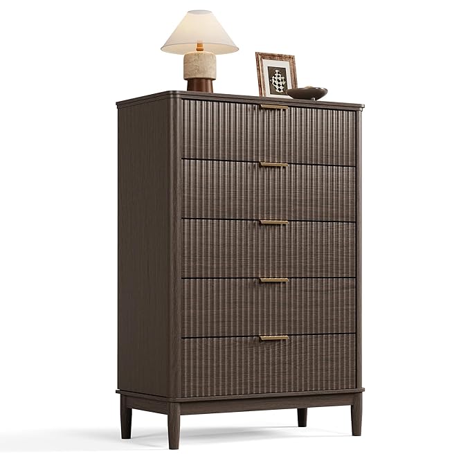 LINSY 5 Drawer Tall Dresser for Bedroom, Modern Fluted Wood Chest of Drawers with Gold Metal Handles, Wide Storage Dresser TV Stand for Bedroom, Living Room, Entryway, Walnut