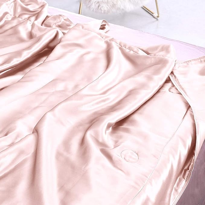 THXSILK Silk Blanket, 100% Mulberry Silk Cooling Throw, Soft and Lightweight Blanket for Bedroom, Sofa, Travel, All-Season (Charming Pink, 53"x70")