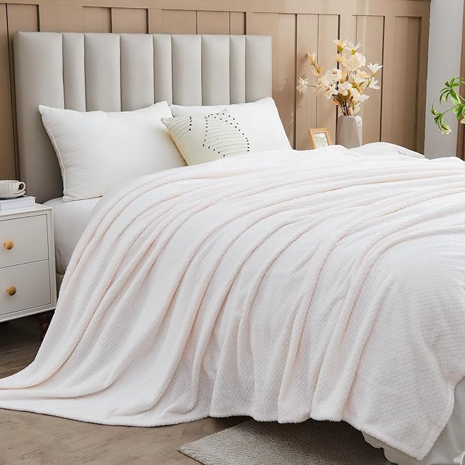 NEWCOSPLAY Super Soft King Blanket Ivory Premium Silky Flannel Fleece Leaves Pattern Lightweight Bed Blanket All Season Use (Ivory, King(90"x110"))