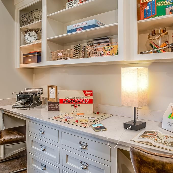 GGOYING Bedside Table Lamp, Pull Chain Bedroom Lamp with USB C+A Charging Ports, 2700K LED Bulb, Linen Lampshade, Nightstand Lamp for Living Room Bedroom Office