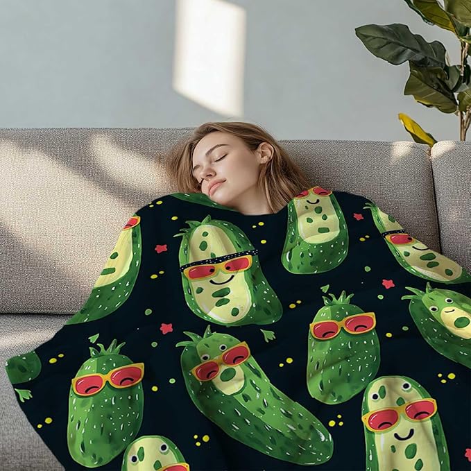 Pickle Blanket Throw for Girls and Women, Funny Gifts for Pickle and Cucumber Lovers, Lightweight Fleece Stuff for Couch and Bed Decor, 50x60 Inches