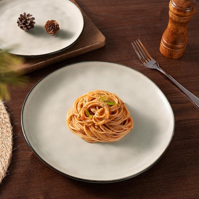 Famiware Dinnerware Sets for 8, Ocean Round 24-Piece Kitchen Plates and Bowls Sets, Microwave and Dishwasher Safe, Scratch Resistant, Light khaki