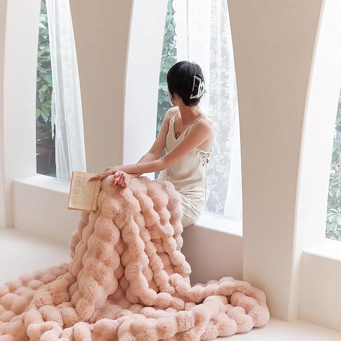 UKELER Large Fluffy Bed Blankets Throws Cozy Shaggy Faux Fur Blanket Soft Plush Thick Throw Blanket for Bed, Couch, Sofa, Office, Camping 60''x80'' Pink