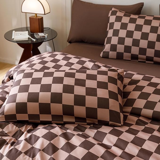 CLOTHKNOW Dark Brown Plaid Queen Comforter Set 3Pcs Grid Bedding Comforter Sets Soft Checkerboard Comforter Geometric Comforter with 2 x Pillow Cases