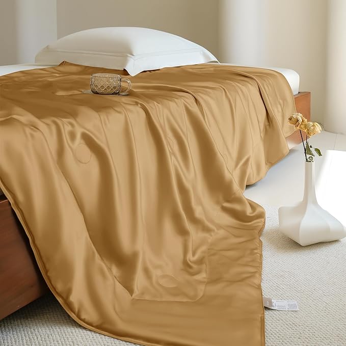 THXSILK Silk Blanket, 100% Mulberry Silk Cooling Throw, Soft and Lightweight Blanket for Bedroom, Sofa, Travel, All-Season (Metallic Gold, King)