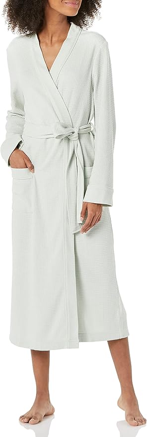 Amazon Essentials Women's Lightweight Waffle Full-Length Robe (Available in Plus Size)