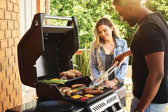 Napoleon Freestyle 365 Propane Gas Outdoor Grill, Graphite Grey – 3-Burner BBQ with Stainless Steel Cooking Grates