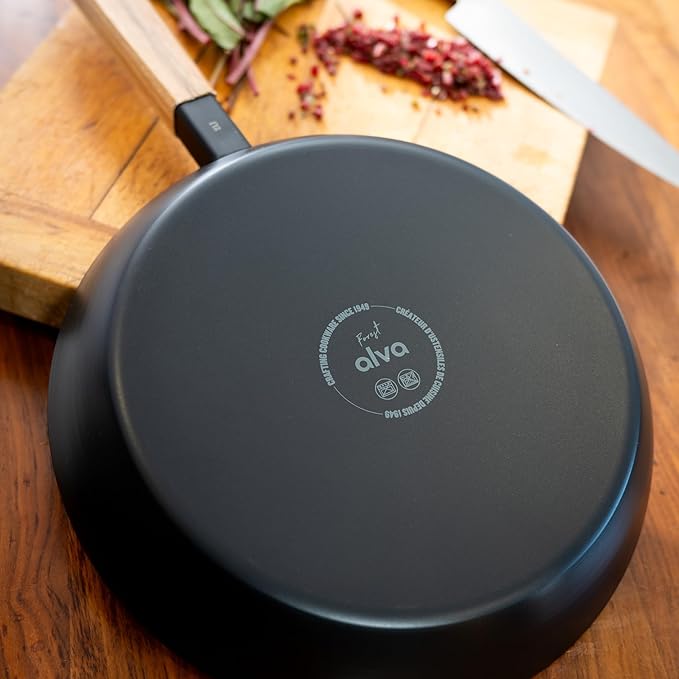 Alva Forest 11" Carbon Steel Frying Pan Pre-Seasoned, Lightweight Chef-Grade Skillet with Stay-Cool Acacia Handle, Natural Nonstick, Induction & All-Stove Compatible – Professional Restaurant Quality