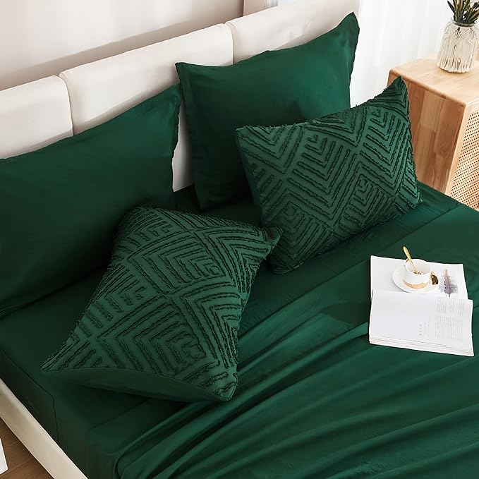 Andency King Size Comforter Set 7 Pieces Dark Emerald Green - Bed in a Bag King Boho Lightweight Fluffy Tufted Bedding Sets with Quilt Comforter, Sheets, Pillowcases & Shams
