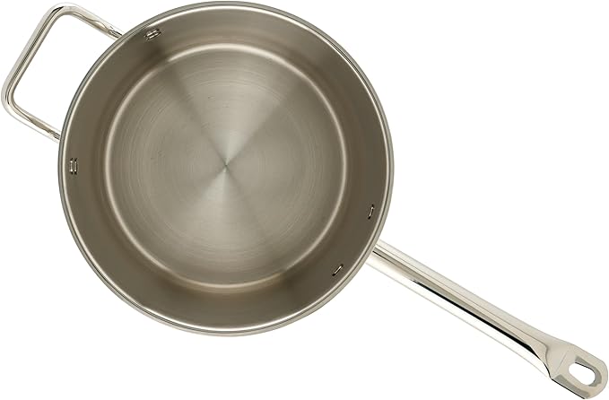 Winware Stainless Steel 7 Quart Sauce Pan with Cover