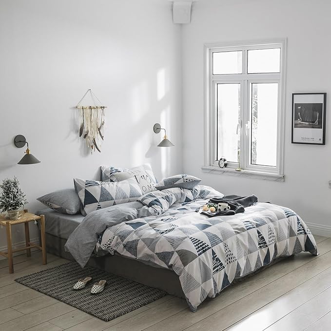 mixinni Comforter King Size Fluffy Modern Style Geometric Grayish Blue Triangle Patterned Comforter Set for All Season 3 Pieces 1 Soft Comforter with 2 Pillow Shams