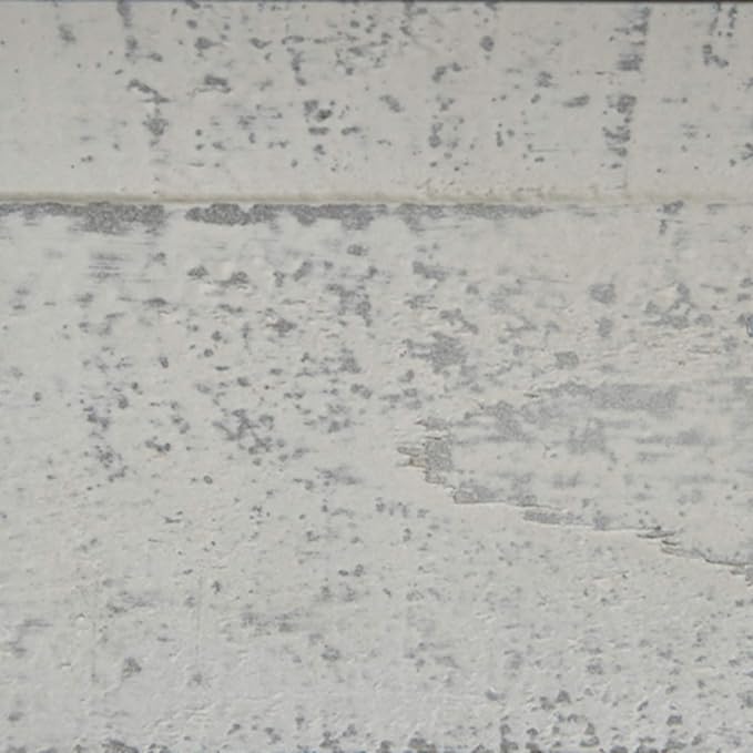 Signature Design by Ashley Havalance Farmhouse Lift Top Coffee Table with Fixed Shelf and 2 Hidden Storage Trays, Gray & White with Weathered Finish