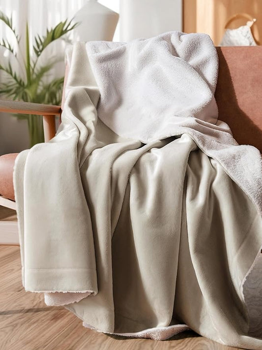 Sherpa Fleece Blanket Queen Size - Reversible Sherpa Fleece Queen Blanket - Super Soft Double Sided for Bed, Sofa, Couch - Thick, Warm, Fuzzy & Plush - Luxurious Bedding for Winter - Cream, 90" x 90"