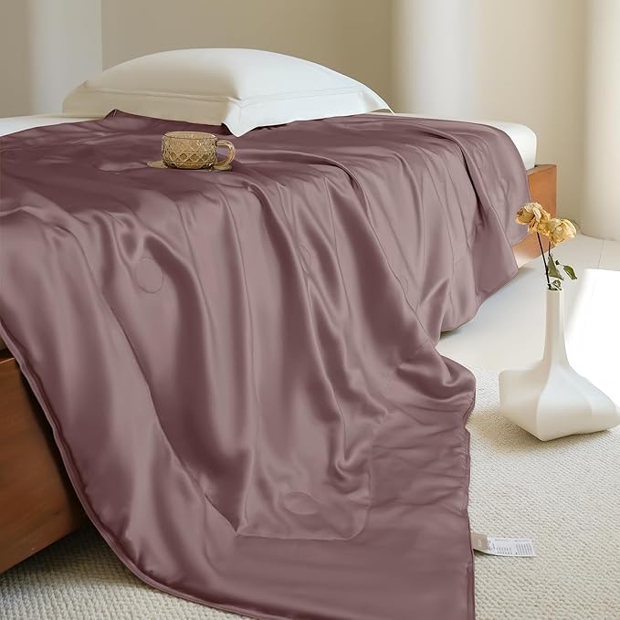 THXSILK Silk Blanket, 100% Mulberry Silk Cooling Throw, Soft and Lightweight Blanket for Bedroom, Sofa, Travel, All-Season (Purple, King)
