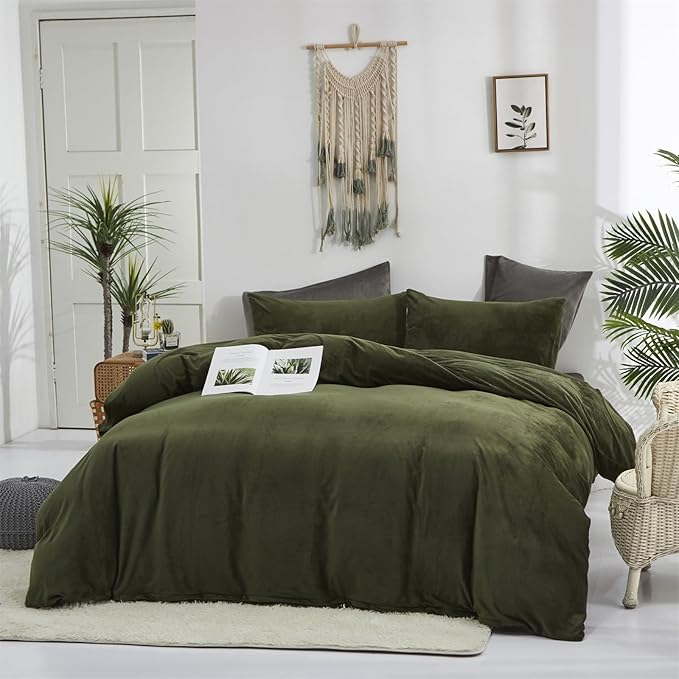 Luxlovery Army Green Velvet Comforter Set Green Flannel King Bedding Comforter Set Solid Olive Green Plush Blanket Minimalist Bedding Set Soft Blanket Quilts Fluffy Winter Comforter Set