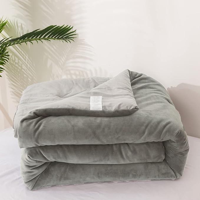 Luxlovery Grey Velvet Comforter Set - Full Plush Fluffy Bedding - Thick Warm Flannel Sherpa Comforter for Women & Men