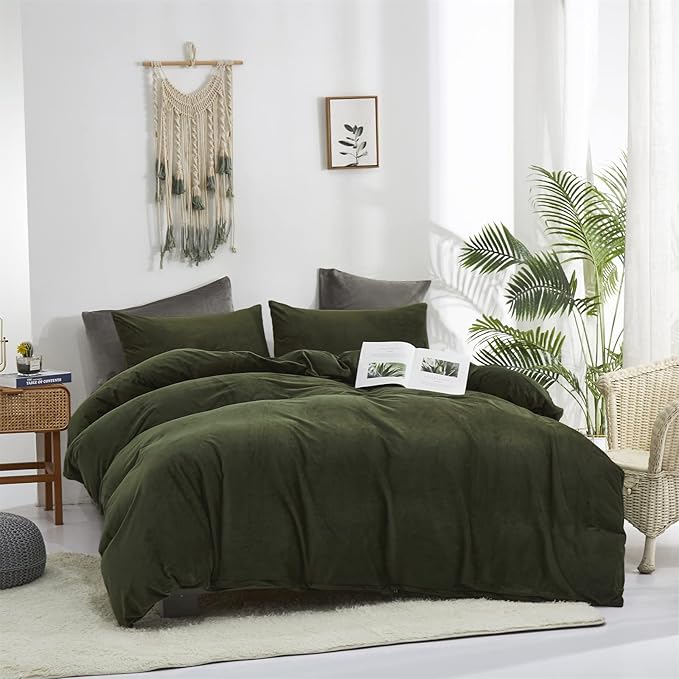 Cottonight Army Green Velvet Comforter Twin Dark Green Bedding Flannel Blanket Quilts Winter Warm Fashion 3 Pcs Comforter Set for Twin Bed