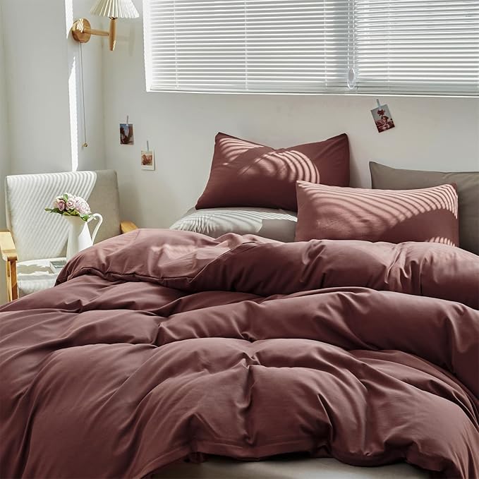 CLOTHKNOW Brick Red King Size Comforter Set 3Pcs Brownish Bedding Comforter Sets Rust Red Comforter King Soft Blackish Comforter with 2 x Pillow Cases