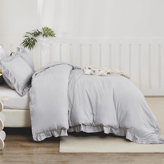 Litanika Light Grey Queen Comforter Set, 3 Pieces Ruffle Farmhouse Aesthetic Bedding Comforter Set, All Season Soft Lightweight Fluffy Microfiber Bed Set(90x90In Comforter, 2 Pillowcases)