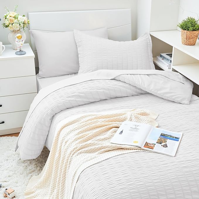HYMOKEGE White Twin XL Comforter Set Seersucker 5 Pieces, All Season Luxury Bed in a Bag for Bedroom, Bedding Set with Comforter, Sheets, Pillowcase & Sham