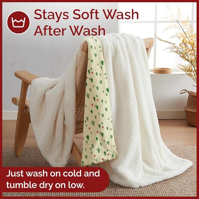 Christmas Sherpa Blanket Throw Size - Reversible Sherpa Fleece Blanket - Super Soft Double Sided Throw for Bed, Sofa, Couch - Thick, Warm, Cozy & Plush - Xmas Winter Bedding - Christmas Trees, 50x60