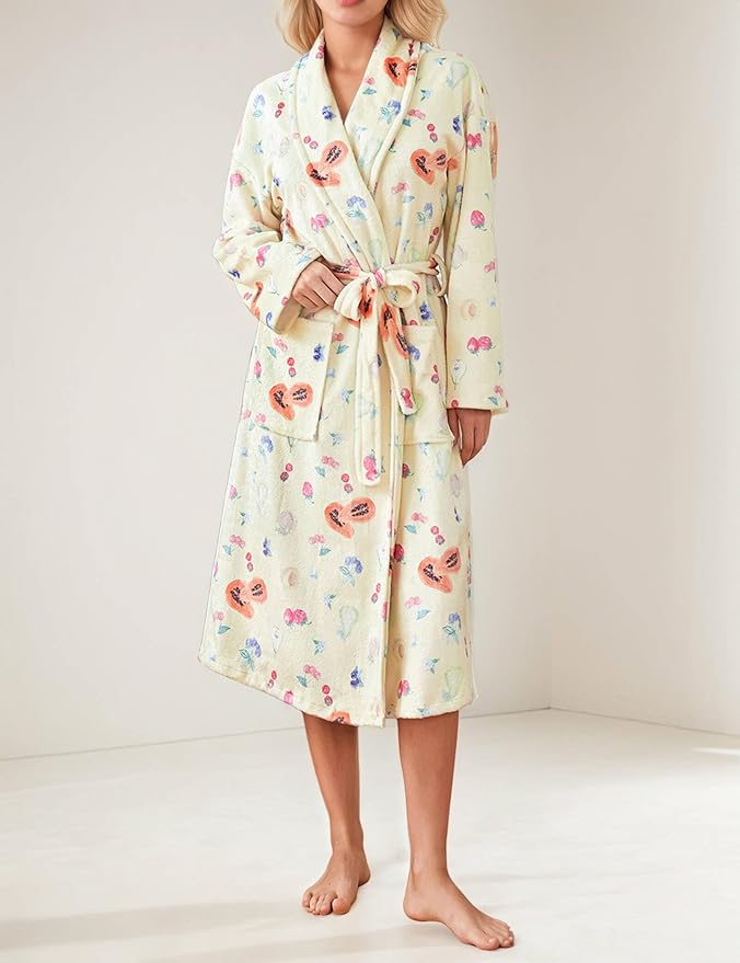 Women Fleece Floral Fruit Print Bathrobe Soft Flannel Lounge Robe Cute Fall Robe Lightweight Warm Gown with Belt