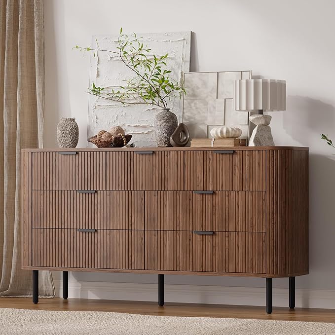 Fluted Dresser for Bedroom with 7 Drawers, 60 Inch Wide Modern Chest of Drawers with Metal Handle, Curved Profile Design, Wood Dresser TV Stand for Bedroom, Living Room, Hallway, Walnut