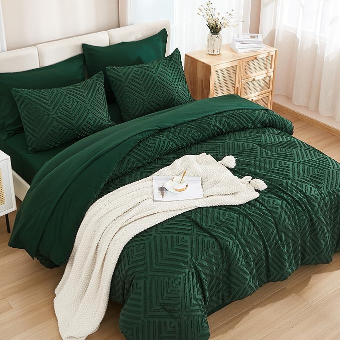 Andency Oversized King Size Comforter Set 7 Pieces Dark Emerald Green - Bed in a Bag Oversized King Boho Lightweight Fluffy Tufted Bedding Sets with Comforter, Sheets, Pillowcases & Shams