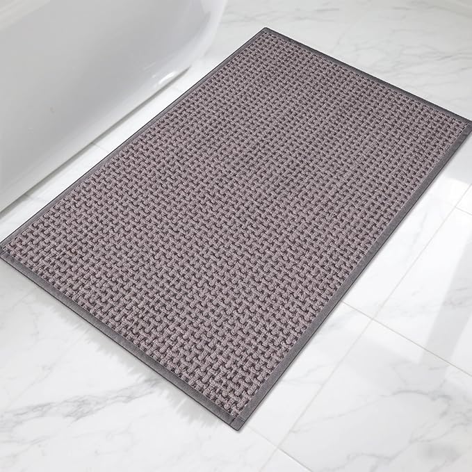 Bathroom Rugs Non Slip Washable, Super Absorbent Thin Bath Mat for Small Quick Dry Low Pile Bathroom Rug, (Light Gray, 32″x20″)