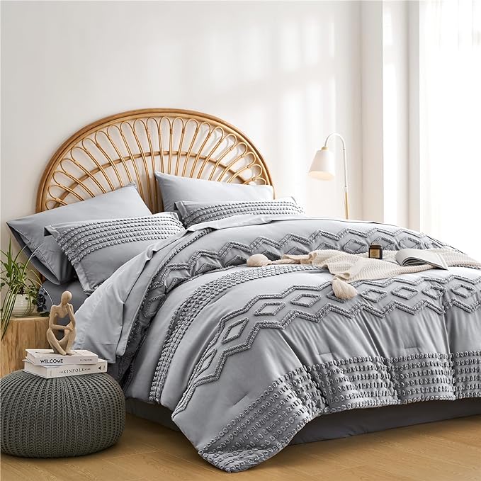 KAKIJUMN Grey 7-Piece Bohemian Geometric Tufted Comforter Set, All Season Microfiber Bedding Set(Queen)