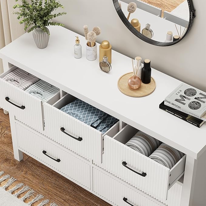 Fluted 7 Drawers Dresser for Bedroom, Modern Chest of Drawers with Metal Handle, Wood Dresser TV Stand, Wooden Closet Clothes Storage Organizer for Living Room, Hallway (White)