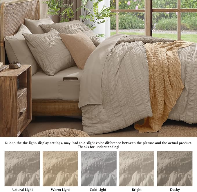 CASAAGUSTO Queen Comforter Set, 7 Pieces Oatmeal Seersucker Bed in a Bag Queen Size Soft All Seasons, Bedding Sets with Comforter, Flat Sheet, Fitted Sheet, 2 Pillow Shams, 2 Pillowcases